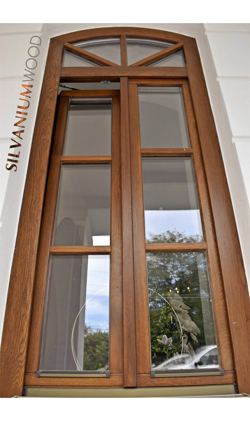 Fereastră cu arc din stejar masiv Silvanium Wood &mdash; t&acirc;mplărie clasică eSPC